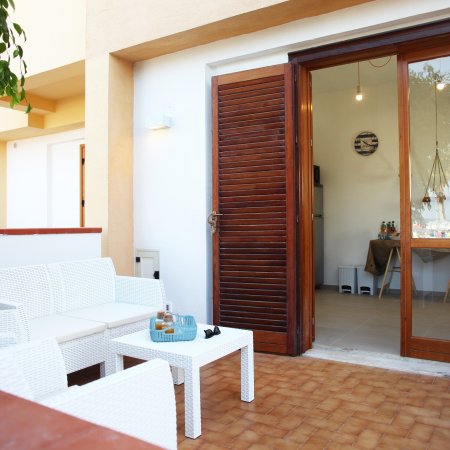 Beachside Rooms & Suites