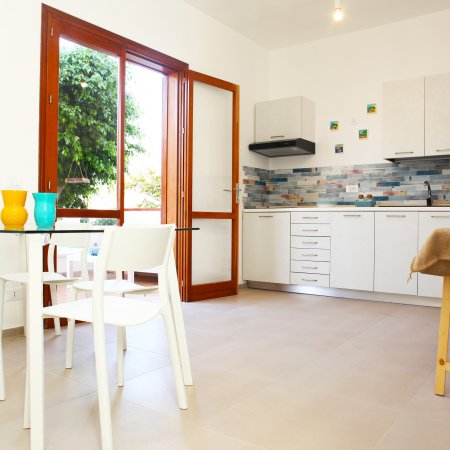 Beachside Rooms & Suites