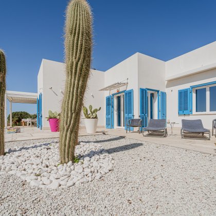 Villa Con Jacuzzi e Giardino