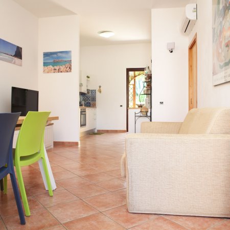 Acquamarina 32, villetta con giardino